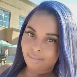 Meet your Posher, Nichole